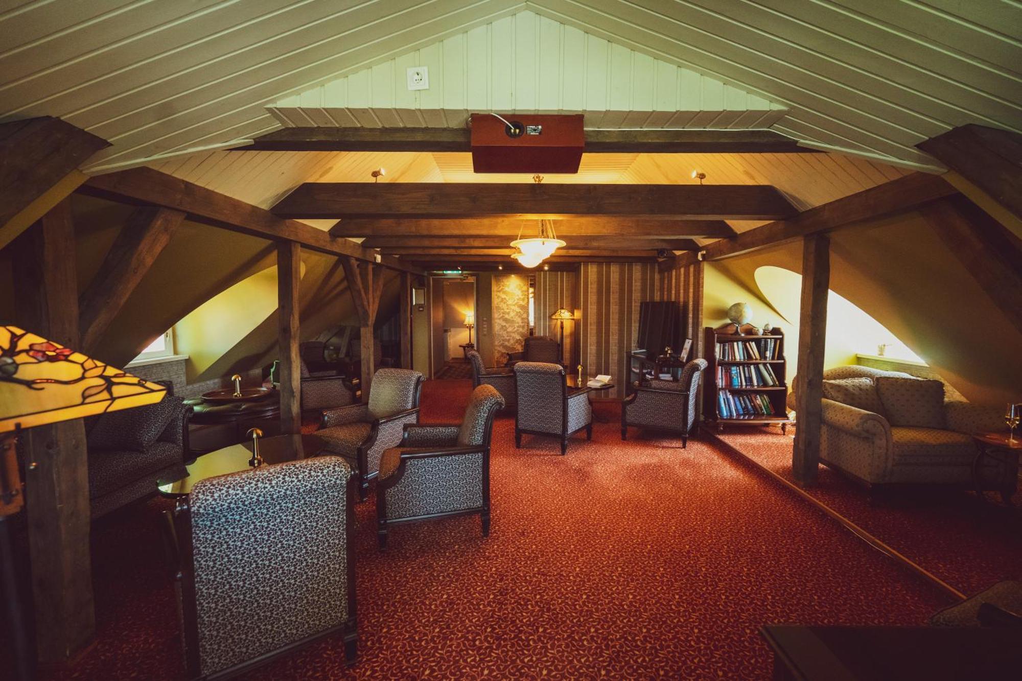 Ekesparre Boutique Hotel Kuressaare Kültér fotó